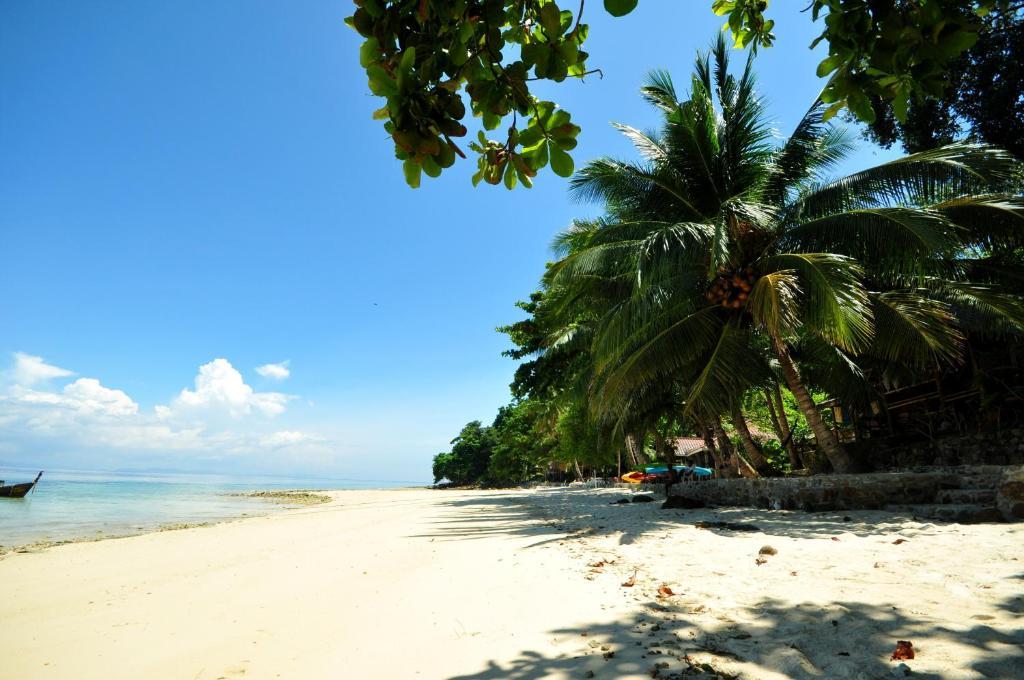 Tohko Beach Resort Пхипхи Экстерьер фото
